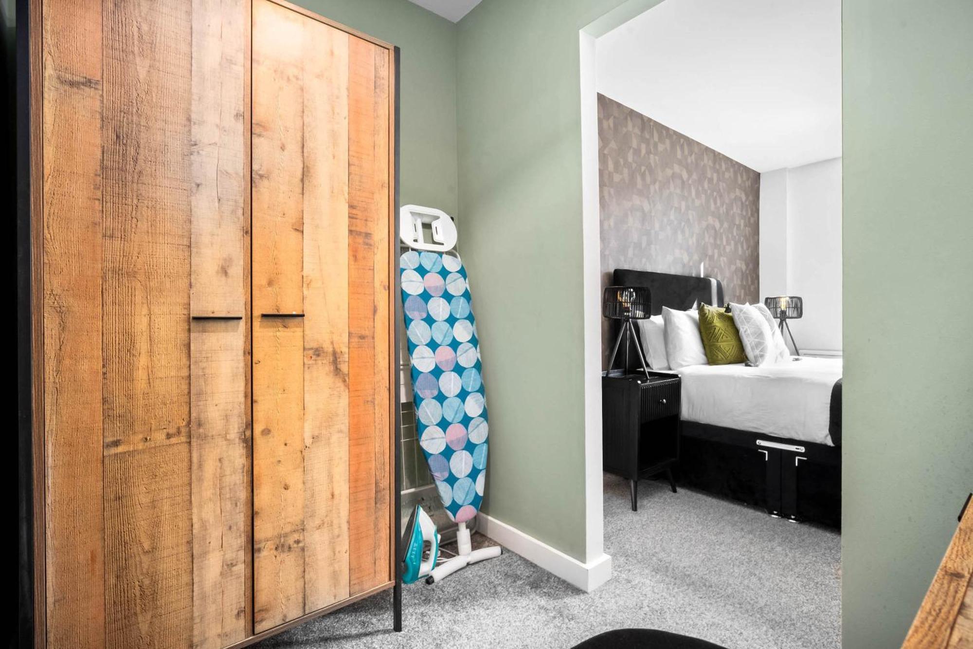 Luxury Apartment - Secure Parking - Gated Development - Near Jq & Birmingham City Centre 6Sh Εξωτερικό φωτογραφία